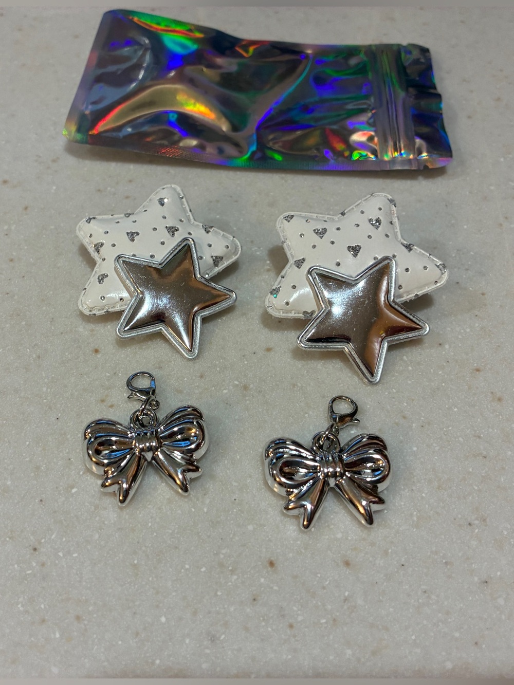 Kids Silver Star & Bow Clipy-On Sneaker Accessories